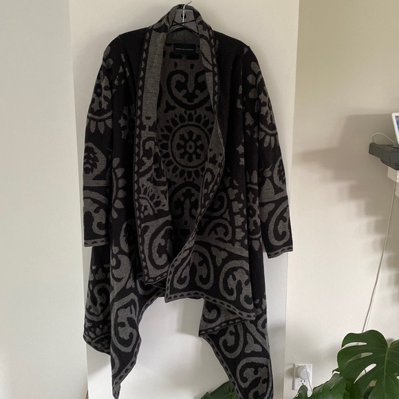 Adrienne Vittadini Sweaters - ADRIENNE VITTADINI back Grey gray wool blend cape sweater cardigan wrap M